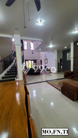 Rumah Luxury Modern Siap Huni di Cibubur Jakarta Timur Rumah Luxury Modern Siap Huni di Cibubur Jakarta Timur