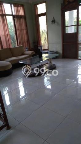 Hunian Mewah LB 400m2 Siap Pakai Desain Elegan di Bintaro, Tangerang Selatan Hunian Mewah LB 400m2 Siap Pakai Desain Elegan di Bintaro, Tangerang Selatan