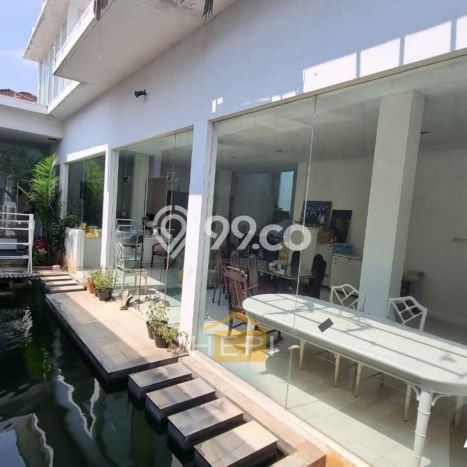 Rumah Lokasi Strategis di Bukit Sari, Semarang, Luas 476m² LB 790m² Rumah Lokasi Strategis di Bukit Sari, Semarang, Luas 476m² LB 790m²