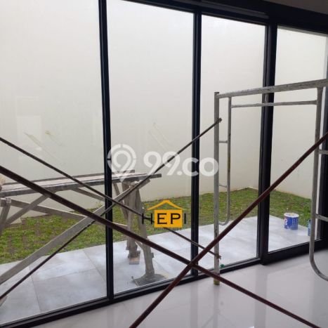 Dijual Rumah Premium dengan Fasilitas Sekitar Komplit di Semarang Barat, Semarang Dijual Rumah Premium dengan Fasilitas Sekitar Komplit di Semarang Barat, Semarang