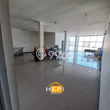 Unit Ruko Disewa Lokasi Tembalang, Semarang Spesifikasi Luas Bangunan 372m2 Unit Ruko Disewa Lokasi Tembalang, Semarang Spesifikasi Luas Bangunan 372m2