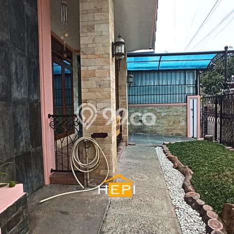 Jual Rumah Bagus Siap Huni LB 140m2 di Banyumanik, Semarang Jual Rumah Bagus Siap Huni LB 140m2 di Banyumanik, Semarang