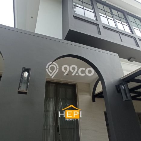BEST PRICE! Rumah kawasan , Dekat Pusat Kota, 4 KT, LT 240m2m² LB 310m2m² BEST PRICE! Rumah kawasan , Dekat Pusat Kota, 4 KT, LT 240m2m² LB 310m2m²