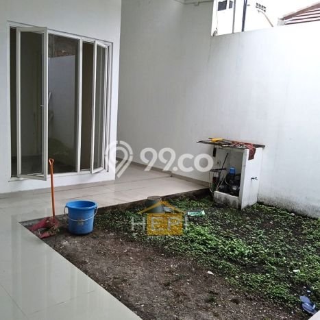 Dijual Rumah 3 Kamar Lokasi Ideal Nyaman dan Strategis di Tembalang Dijual Rumah 3 Kamar Lokasi Ideal Nyaman dan Strategis di Tembalang