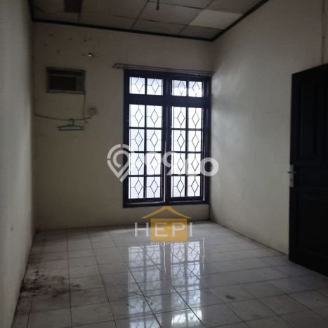 For Sale Rumah 4 Kamar Lokasi Ideal Nyaman dan Strategis di Semarang Barat For Sale Rumah 4 Kamar Lokasi Ideal Nyaman dan Strategis di Semarang Barat