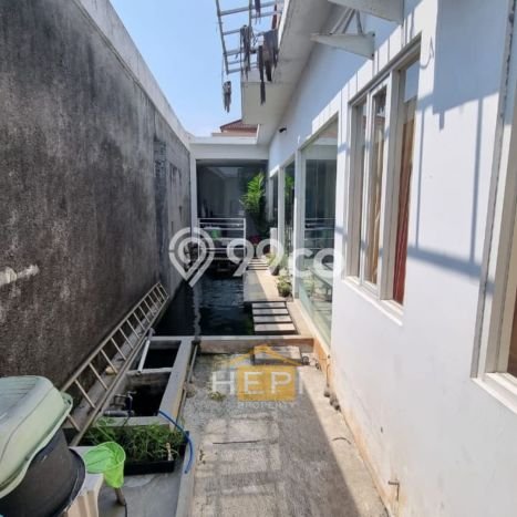 Rumah Lokasi Strategis di Bukit Sari, Semarang, Luas 476m² LB 790m² Rumah Lokasi Strategis di Bukit Sari, Semarang, Luas 476m² LB 790m²