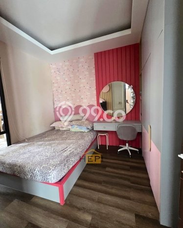 For Sale! Luxury House LT 162m2 Desain Elegan di Graha Padma For Sale! Luxury House LT 162m2 Desain Elegan di Graha Padma