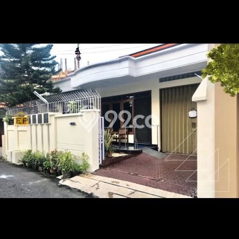 Hunian Mewah Dijual LT 206m2 di Semarang Tengah, Semarang Hunian Mewah Dijual LT 206m2 di Semarang Tengah, Semarang
