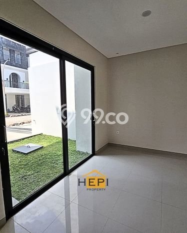 Rumah Strategis Modern Lb 135m2 di Gajah Mungkur, Semarang Rumah Strategis Modern Lb 135m2 di Gajah Mungkur, Semarang
