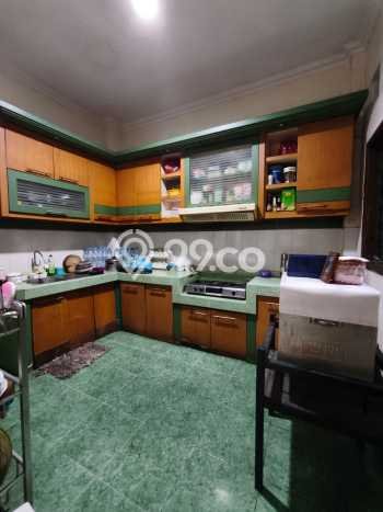 Siap Huni Rumah Mewah 5 Kamar di Semarang Tengah Dekat ke Mana Pun Siap Huni Rumah Mewah 5 Kamar di Semarang Tengah Dekat ke Mana Pun
