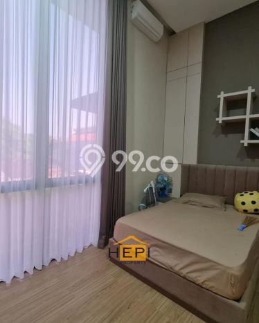 Siap Huni Rumah Mewah 4 Kamar di Gajah Mungkur Dekat ke Mana Saja Siap Huni Rumah Mewah 4 Kamar di Gajah Mungkur Dekat ke Mana Saja