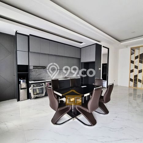Ready to Use! Premium House LT 397m2 Desain Elegan di Candi Golf Ready to Use! Premium House LT 397m2 Desain Elegan di Candi Golf