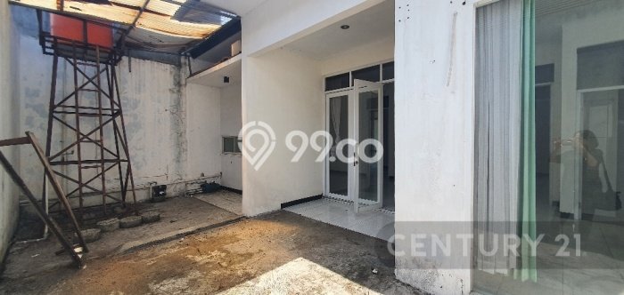 Hunian Impian Keluarga! Rumah Mewah di Taman Kopo Indah, Bandung, LT 153m² LB 100m² Hunian Impian Keluarga! Rumah Mewah di Taman Kopo Indah, Bandung, LT 153m² LB 100m²