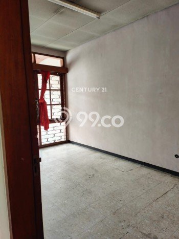 Rumah Mewah LB 325m2 Siap Huni Desain Elegan di Riau, Bandung Rumah Mewah LB 325m2 Siap Huni Desain Elegan di Riau, Bandung