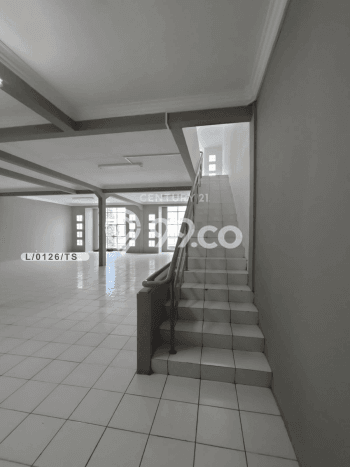 Dijual! Ruko di Sumurbandung Bandung LT 196m2 / LB 300m2 Kawasan Strategis Dijual! Ruko di Sumurbandung Bandung LT 196m2 / LB 300m2 Kawasan Strategis