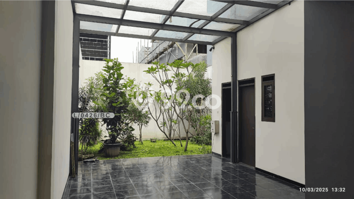 Rumah Mewah LB 400m2 Siap Huni Desain Elegan di Bojongloa, Bandung Rumah Mewah LB 400m2 Siap Huni Desain Elegan di Bojongloa, Bandung