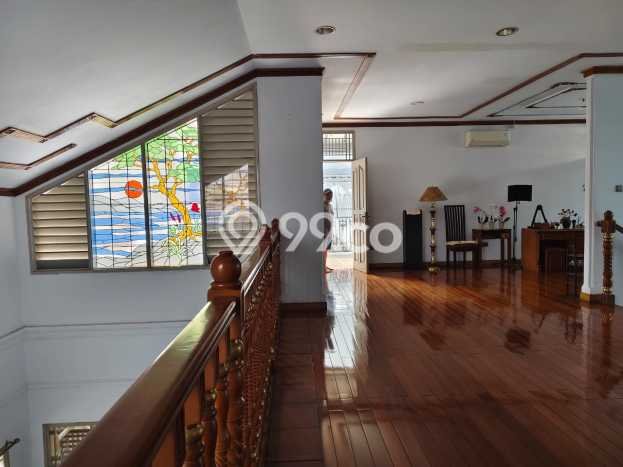 Jual Rumah Mewah Elegan Dengan View Cantik di Galaxy, Bekasi Jual Rumah Mewah Elegan Dengan View Cantik di Galaxy, Bekasi