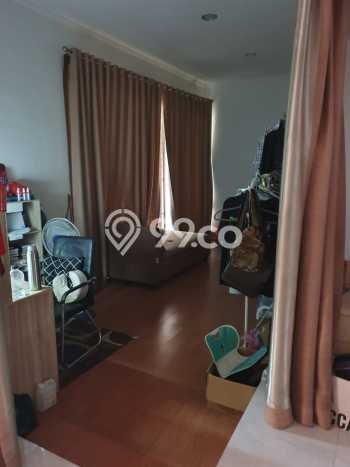 Siap Huni Hunian Elit 5 Kamar di Cengkareng Dekat ke Mana Pun Siap Huni Hunian Elit 5 Kamar di Cengkareng Dekat ke Mana Pun