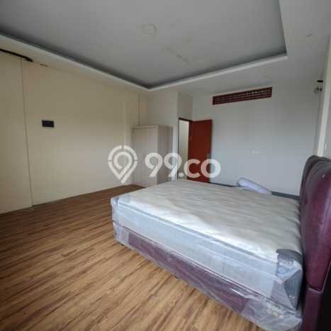 Ruko Dijual di Jakarta Barat LT 125m2 & LB 379m2 Lokasi Terbaik! Ruko Dijual di Jakarta Barat LT 125m2 & LB 379m2 Lokasi Terbaik!