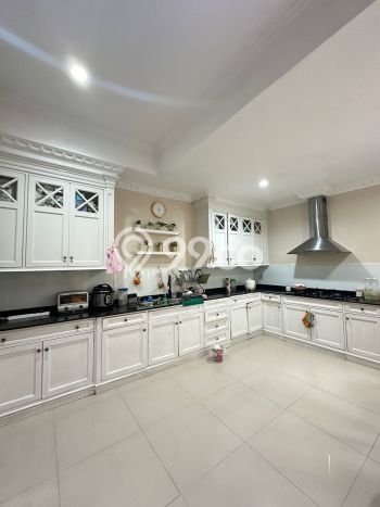 Jual Rumah Luas Elegan Dengan View Eksklusif di Green Garden, Jakarta Barat Jual Rumah Luas Elegan Dengan View Eksklusif di Green Garden, Jakarta Barat