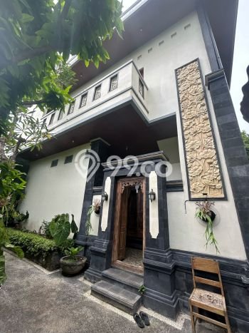 UNIT SPESIAL! Rumah di Denpasar Utara, 4 KT, Akses Fasilitas, Luas 300m2m² LB 200m2m² UNIT SPESIAL! Rumah di Denpasar Utara, 4 KT, Akses Fasilitas, Luas 300m2m² LB 200m2m²