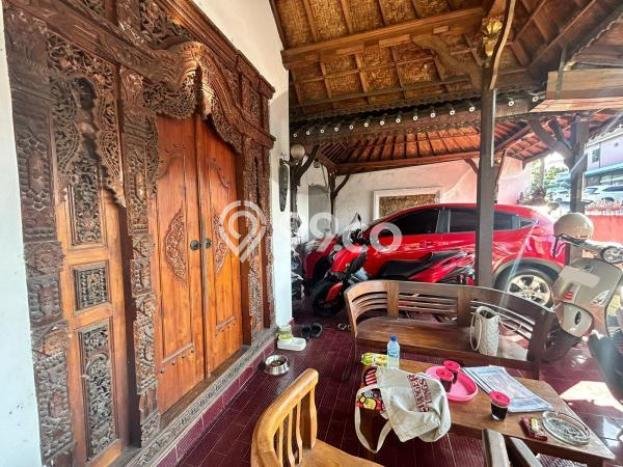 DIJUAL CEPAT! Rumah Modern area Denpasar Barat, Denpasar, LT 129m2m² Bangunan 54m2m² NEGO! DIJUAL CEPAT! Rumah Modern area Denpasar Barat, Denpasar, LT 129m2m² Bangunan 54m2m² NEGO!