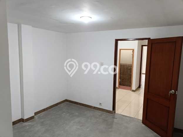 Rumah Sewa Jakarta Barat LT 60m2 LB 118m2 Area Taman Palem Rumah Sewa Jakarta Barat LT 60m2 LB 118m2 Area Taman Palem