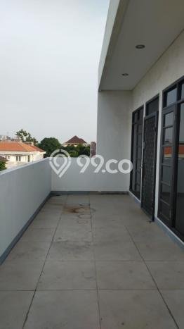 Disewakan! Rumah 4 Kamar Tidur &
3 Kamar Mandi di Citra Garden, Jakarta Barat Disewakan! Rumah 4 Kamar Tidur &
3 Kamar Mandi di Citra Garden, Jakarta Barat