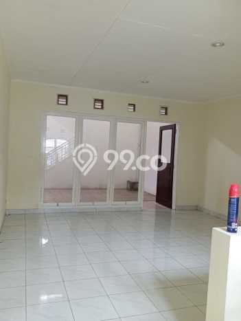 Disewakan! Rumah 3 Kamar Tidur &
2 Kamar Mandi di Taman Surya, Jakarta Barat Disewakan! Rumah 3 Kamar Tidur &
2 Kamar Mandi di Taman Surya, Jakarta Barat