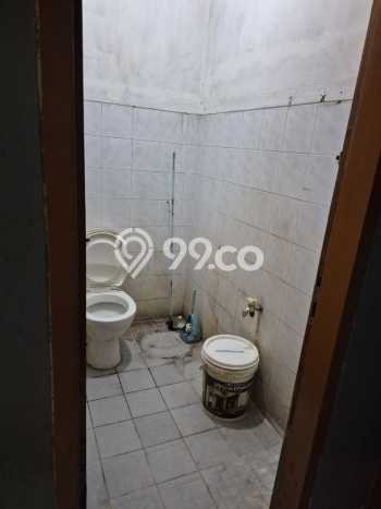 Disewakan! Rumah 3 Kamar Tidur &
3 Kamar Mandi di Taman Palem, Jakarta Barat Disewakan! Rumah 3 Kamar Tidur &
3 Kamar Mandi di Taman Palem, Jakarta Barat