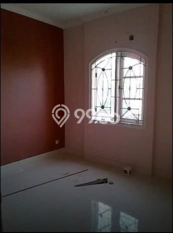 Jual Rumah Eksklusif 4 KT di Raffles Hills, Jakarta Timur Jual Rumah Eksklusif 4 KT di Raffles Hills, Jakarta Timur