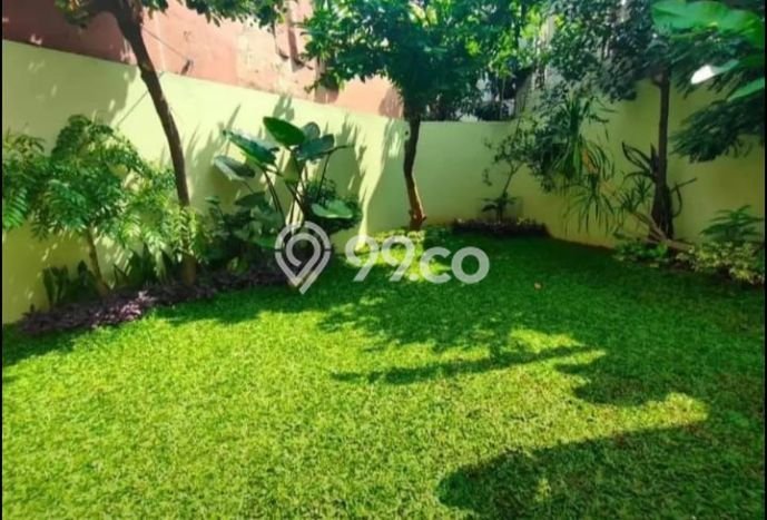 Rumah Elit Modern Tanpa Renovasi di Cibubur Jakarta Timur Rumah Elit Modern Tanpa Renovasi di Cibubur Jakarta Timur