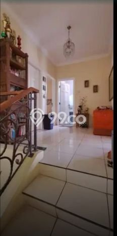 Rumah Elit LB 260m2 Siap Pakai Desain Elegan di Kota Wisata, Bogor Rumah Elit LB 260m2 Siap Pakai Desain Elegan di Kota Wisata, Bogor