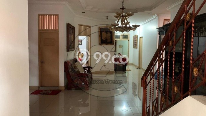 Rumah Luxury Modern Tanpa Renovasi di Kelapa Dua Jakarta Barat Rumah Luxury Modern Tanpa Renovasi di Kelapa Dua Jakarta Barat