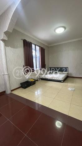 Kost Dijual di Kemanggisan dengan 1 KT dan Luas 326m2 Kost Dijual di Kemanggisan dengan 1 KT dan Luas 326m2