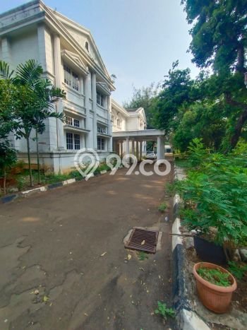 For Sale! Luxury House LT 9915m2 Desain Elegan di Kemang For Sale! Luxury House LT 9915m2 Desain Elegan di Kemang