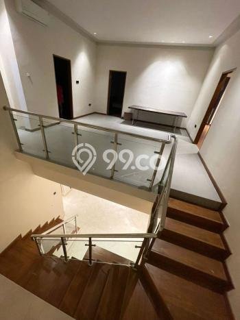 PILIHAN TEPAT! Rumah kawasan Menteng, 3 KM, Dekat Mall, LT 320m2m² LB 500m2m² PILIHAN TEPAT! Rumah kawasan Menteng, 3 KM, Dekat Mall, LT 320m2m² LB 500m2m²