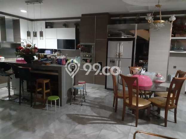 Rumah Mewah LB 150m2 Siap Huni Desain Elegan di Tomang, Jakarta Barat Rumah Mewah LB 150m2 Siap Huni Desain Elegan di Tomang, Jakarta Barat