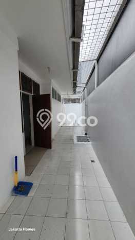 Lokasi strategis! Rumah siap huni disewakan di Kelapa Gading LB 225m2 Lokasi strategis! Rumah siap huni disewakan di Kelapa Gading LB 225m2