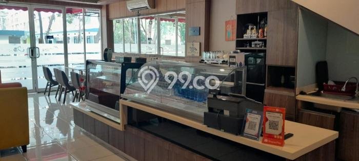 AREA KOMERSIAL! Ruko di Cakung, Luas 180m2m², Akses Utama AREA KOMERSIAL! Ruko di Cakung, Luas 180m2m², Akses Utama