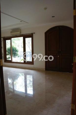 Rumah Sewa Jakarta Selatan LT 977m2 LB 977m2 Kawasan Ampera Rumah Sewa Jakarta Selatan LT 977m2 LB 977m2 Kawasan Ampera