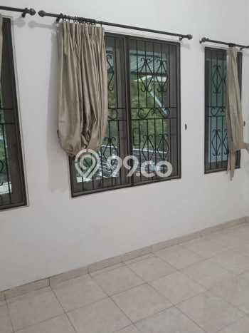 UNIT SPESIAL! Rumah di Kelapa Gading, 3 KT, Akses Pusat Kota, LT 105m2m² Bangunan 72m2m² UNIT SPESIAL! Rumah di Kelapa Gading, 3 KT, Akses Pusat Kota, LT 105m2m² Bangunan 72m2m²