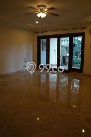 Rumah Sewa Jakarta Selatan LT 977m2 LB 977m2 Kawasan Ampera Rumah Sewa Jakarta Selatan LT 977m2 LB 977m2 Kawasan Ampera