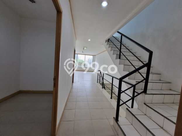 Disewakan Ruko Premium Kawasan , Luas 95m2m², Area Komersial, Jalan Mudah Disewakan Ruko Premium Kawasan , Luas 95m2m², Area Komersial, Jalan Mudah
