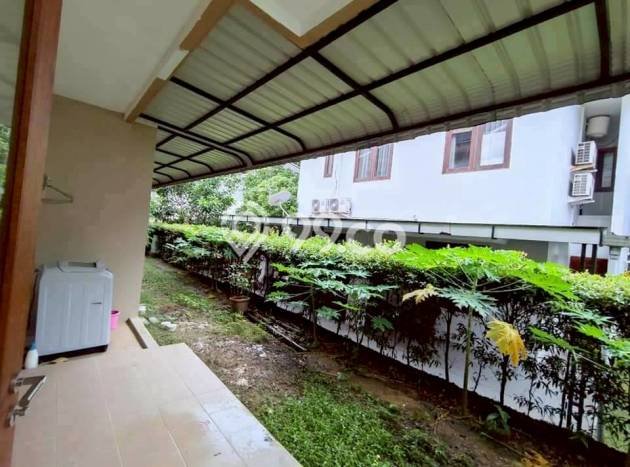 Rumah Kontrakan Batam LT 144m2 LB 128m2 Area Muka Kuning Rumah Kontrakan Batam LT 144m2 LB 128m2 Area Muka Kuning
