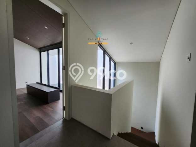Rumah Elit LB 233m2 Siap Huni Desain Elegan di Bintaro, Tangerang Selatan Rumah Elit LB 233m2 Siap Huni Desain Elegan di Bintaro, Tangerang Selatan
