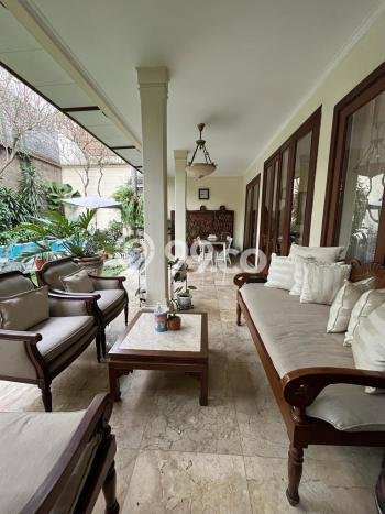 For Sale! Luxury House LT 680m2 Desain Elegan di Cipete For Sale! Luxury House LT 680m2 Desain Elegan di Cipete