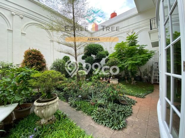 Dijual Rumah Luas Elegan Dengan View Cantik di Pondok Indah, Jakarta Selatan Dijual Rumah Luas Elegan Dengan View Cantik di Pondok Indah, Jakarta Selatan