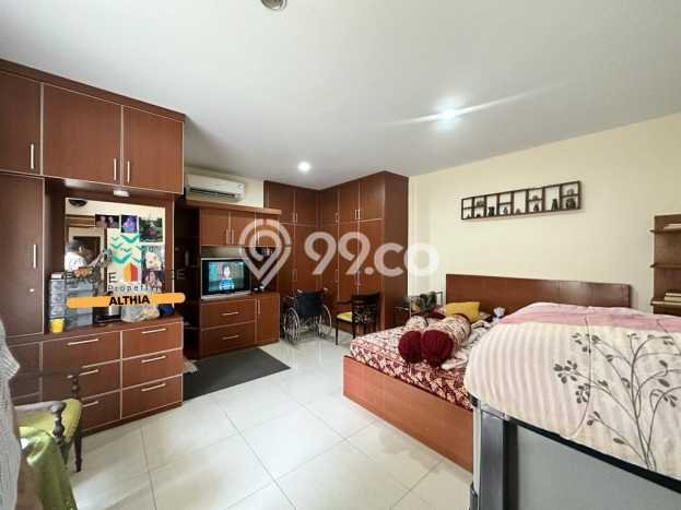 Hunian Elit LB 400m2 Siap Pakai Desain Elegan di Bintaro, Tangerang Selatan Hunian Elit LB 400m2 Siap Pakai Desain Elegan di Bintaro, Tangerang Selatan