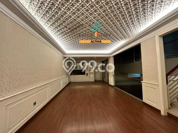 Rumah LT 180m² / LB 300m² Pemandangan Laut di Bintaro, Jakarta Selatan Rumah LT 180m² / LB 300m² Pemandangan Laut di Bintaro, Jakarta Selatan